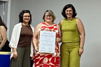 QUALIDADE NO ENSINO: ESCOLA DE ÁGUAS DA PRATA RECEBE PRÊMIO DO GOVERNO DE SÃO PAULO