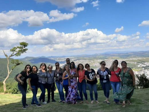 DIA DA MULHER: CRAS LEVA PRATENSES PARA PASSEIO EM POÇOS DE CALDAS