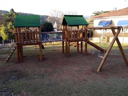 PARQUINHOS DO “CRIANÇA FELIZ” COMEÇAM A SER CONSTRUÍDOS