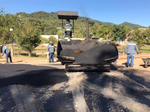 BAIRRO FONTE PLATINA É CONTEMPLADO COM MELHORIAS